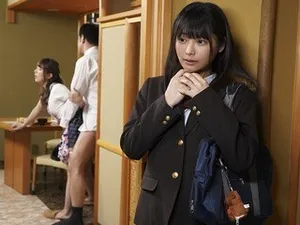 Bé ngoan mới lớn cướp chồng yêu của mẹ